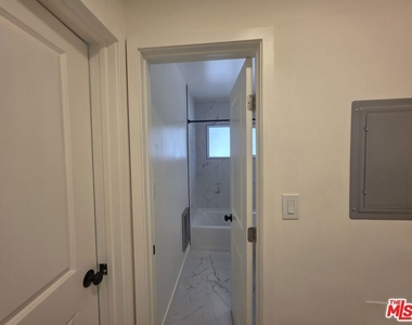1411 Innes Place - Photo Thumbnail 42