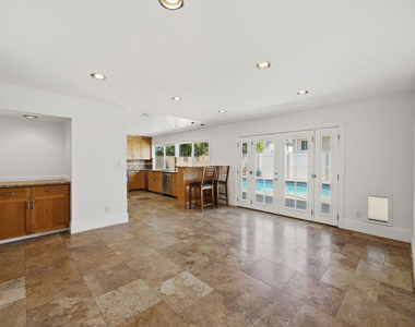 18113 Bromley Street - Photo Thumbnail 17