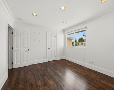 18113 Bromley Street - Photo Thumbnail 25