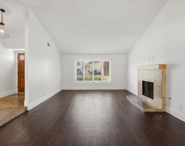 18113 Bromley Street - Photo Thumbnail 9