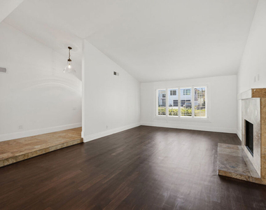 18113 Bromley Street - Photo Thumbnail 8