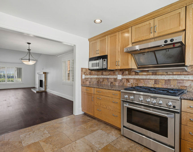 18113 Bromley Street - Photo Thumbnail 13