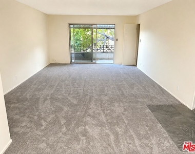 3320 Griffith Park Boulevard - Photo Thumbnail 10