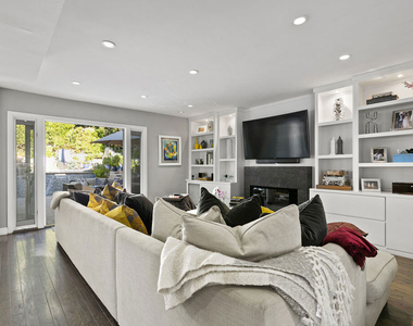 5176 Don Pio Drive - Photo Thumbnail 4