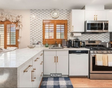 9060 Harland Avenue - Photo Thumbnail 7
