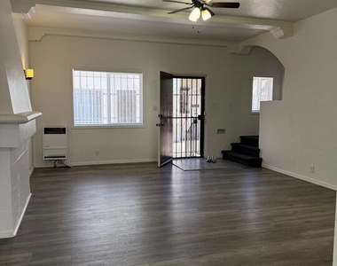 3965 Brighton Avenue - Photo Thumbnail 1