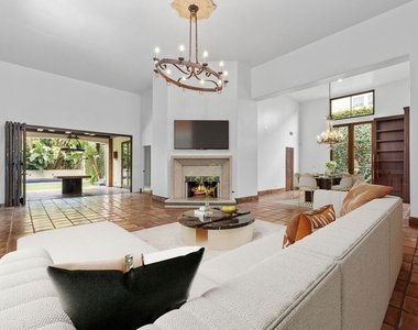 1017 S Gretna Green Way - Photo Thumbnail 3