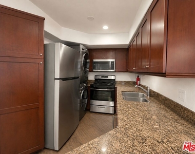 6140 Monterey Road - Photo Thumbnail 4
