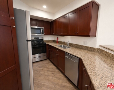 6140 Monterey Road - Photo Thumbnail 5