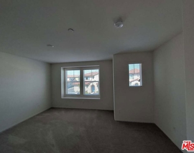 295 Fuerte Drive - Photo Thumbnail 48