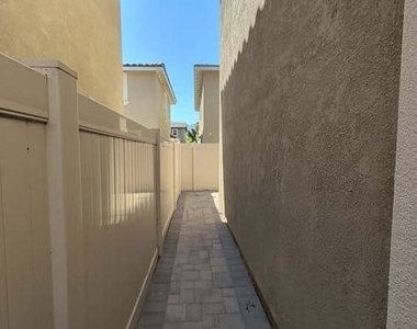 295 Fuerte Drive - Photo Thumbnail 17