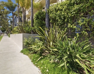 1838 Westholme Avenue - Photo Thumbnail 54