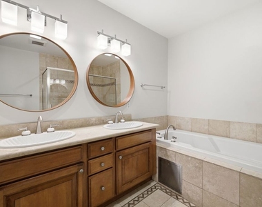 1838 Westholme Avenue - Photo Thumbnail 31