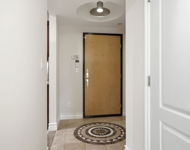 1838 Westholme Avenue - Photo Thumbnail 7