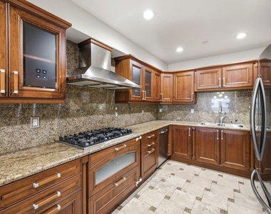 1838 Westholme Avenue - Photo Thumbnail 13