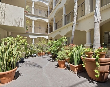 1838 Westholme Avenue - Photo Thumbnail 53
