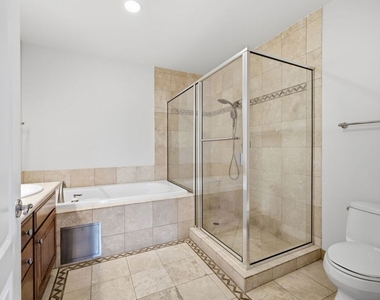 1838 Westholme Avenue - Photo Thumbnail 32