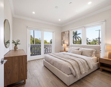 1838 Westholme Avenue - Photo Thumbnail 2