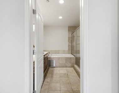 1838 Westholme Avenue - Photo Thumbnail 30