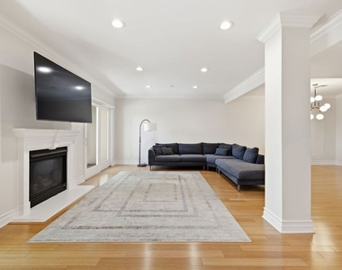 1838 Westholme Avenue - Photo Thumbnail 21