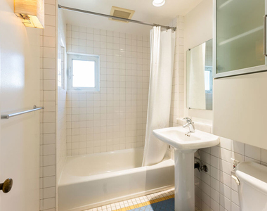 8921 1/2 Rangely Avenue - Photo Thumbnail 7