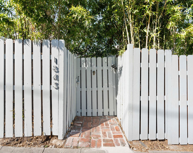 1843 Lucile Avenue - Photo Thumbnail 1