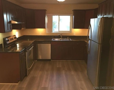 5252 Orange Ave - Photo Thumbnail 10