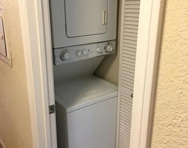 5252 Orange Ave - Photo Thumbnail 2