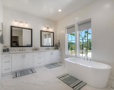 655 Hamilton Lane - Photo Thumbnail 17