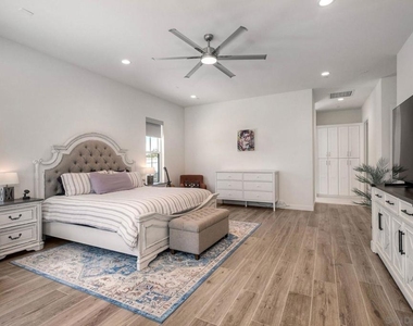 655 Hamilton Lane - Photo Thumbnail 15
