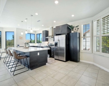 17586 Bocage Point - Photo Thumbnail 9