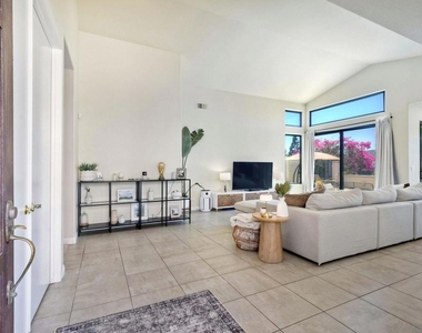 17586 Bocage Point - Photo Thumbnail 4