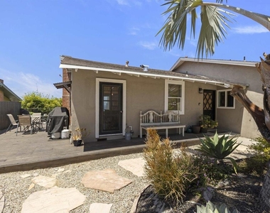 2416 Oxford Avenue - Photo Thumbnail 1