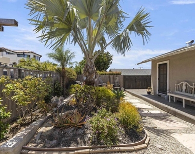2416 Oxford Avenue - Photo Thumbnail 27