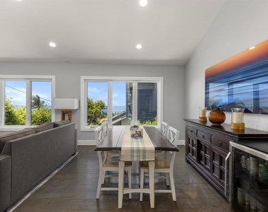 2416 Oxford Avenue - Photo Thumbnail 8