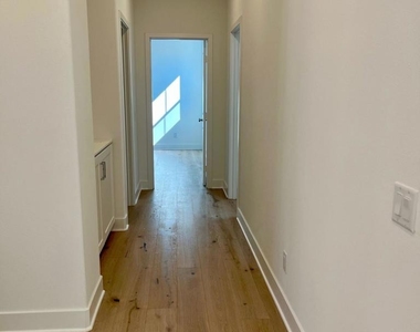 779 Edward Scholle Drive - Photo Thumbnail 15