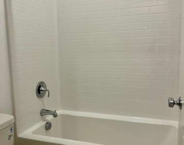 779 Edward Scholle Drive - Photo Thumbnail 26