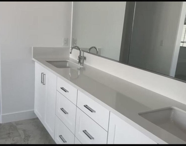 779 Edward Scholle Drive - Photo Thumbnail 19