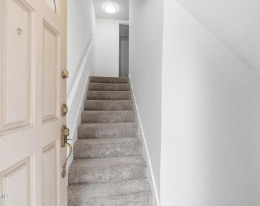 7137 Shoup Avenue - Photo Thumbnail 3