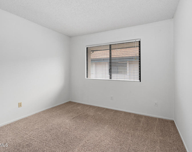7137 Shoup Avenue - Photo Thumbnail 21