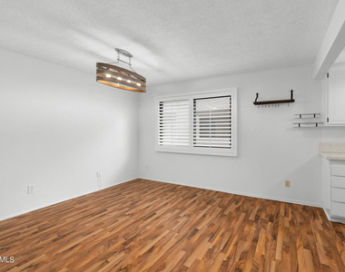 7137 Shoup Avenue - Photo Thumbnail 9