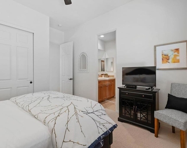 48476 Big Horn Drive - Photo Thumbnail 20