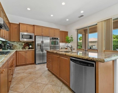 48476 Big Horn Drive - Photo Thumbnail 9