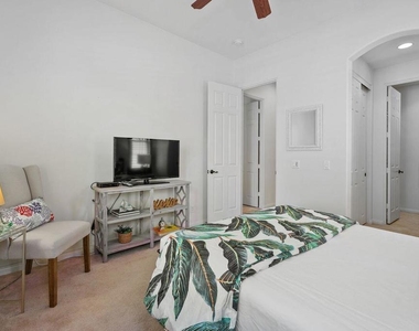 48476 Big Horn Drive - Photo Thumbnail 25