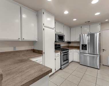 74558 Monteverde Way - Photo Thumbnail 17