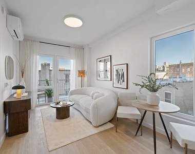 1615 Cedar Street - Photo Thumbnail 4