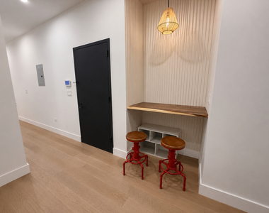 725 Knickerbocker Avenue - Photo Thumbnail 3