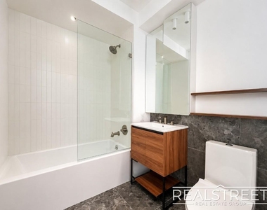 150 Noll St - Photo Thumbnail 4
