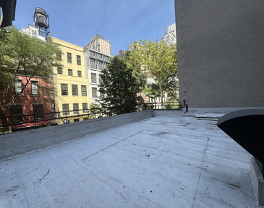 961 Lexington Avenue - Photo Thumbnail 8
