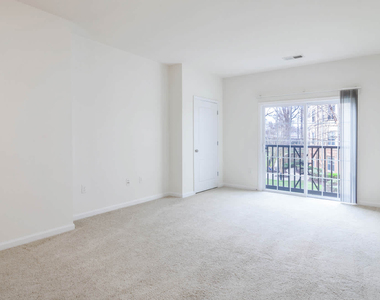 6210 Belcrest Road - Photo Thumbnail 12